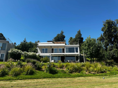 Se Arrienda Hermosa Casa De Tres Pisos Lago Rapel 8personas