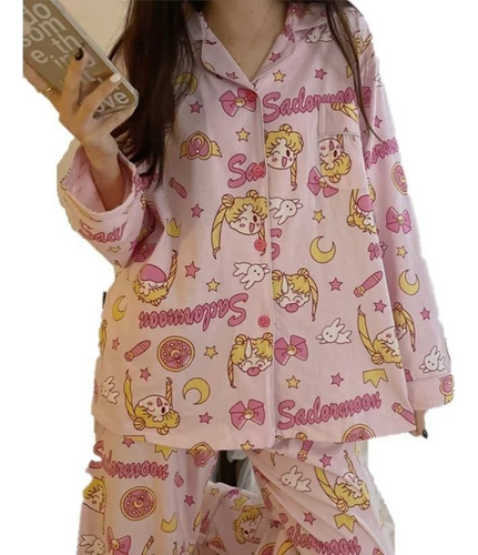 Pijama Japonés En El Lindo Anime De Sailor Moon