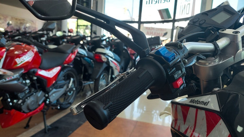 Imagen 15 de 21 de Motomel Xmm 250 0km