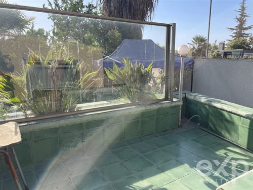 Propiedad Con Piscina Y Patio 329 M² En Sta Rosa Del Peral