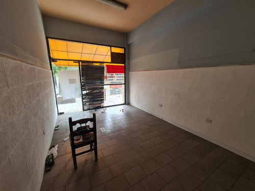 Imagen 2 de 4 de Local Comercial 35 M² - S.justo (ctro)