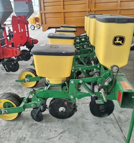 Sembradora John Deere 1010 Max Planter 4 Surcos