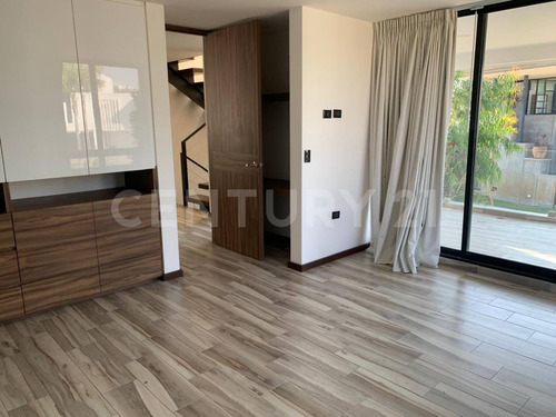 Casa En Esquina 3 Recámaras Parque Mediterráneo,lomas De Angelópolis Iii,puebla