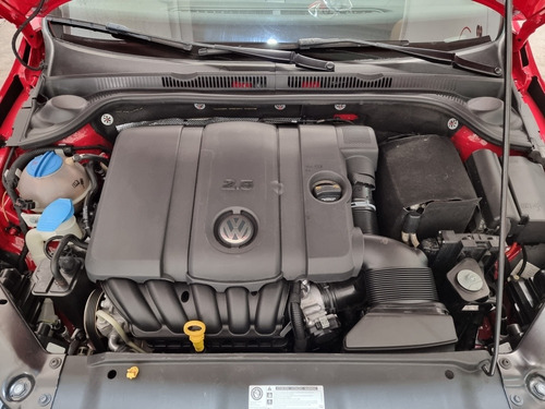 Imagen 13 de 14 de Volkswagen Jetta 2016 2.5 Trendline At