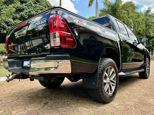 Toyota Hilux 2.8 Tdi Srx Cab. Dupla 4x4 Aut. 4p
