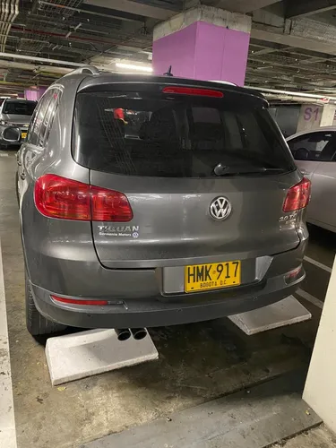 Volkswagen Tiguan Tu I-line 4x4,turbo Refull, Cuero, 200hp,