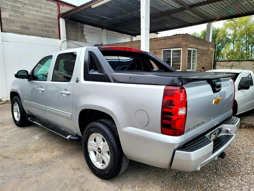 Imagen 5 de 15 de Chevrolet Avalanche Black Diamond 5.3 Modelo 2013