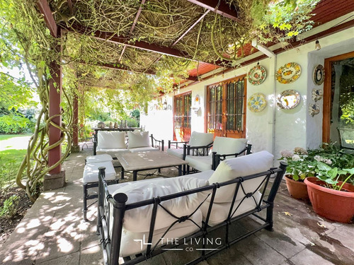 Preciosa Casa Chilena A La Venta Casa 5d Y 4b, Lo Barnechea