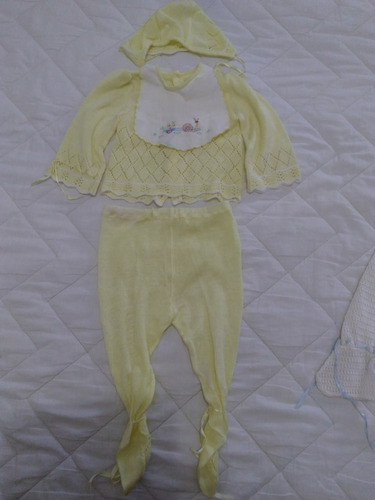 Conjunto Tipo Tejido Ropita De Bebé Varón Talla 1. Amarillo