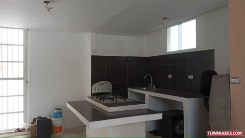 Imagen 2 de 9 de Casas En Venta