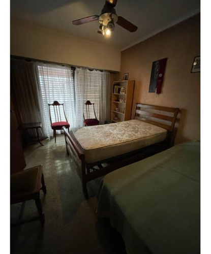 Imagen 9 de 15 de Venta - Casa En Dos Plantas En Calle Mariano Acosta Al 300