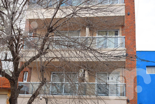 Imagen 3 de 12 de Venta Departamento - La Plata