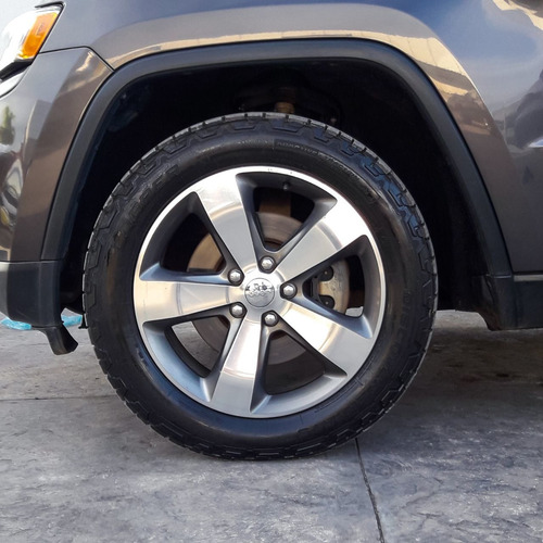 Imagen 12 de 15 de Jeep Grand Cherokee 2016 5.7 V8 Limited Lujo 4x4 At