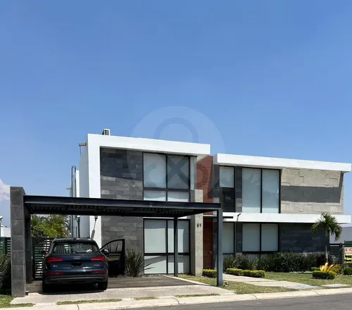 Casa En Venta En Fraccionamiento Lomas De Cocoyoc
