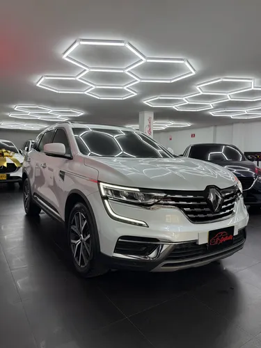 Renault Koleos 2.5 Intens 4X4 Bose
