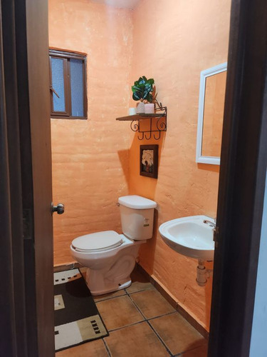 Casa En Venta Con Estilo Rustico En Piedra Lisa