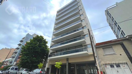 Venta De 3 Amb A Estrenar. Amplio Living Comedor. Zona Paseo Aldrey. Con Patio
