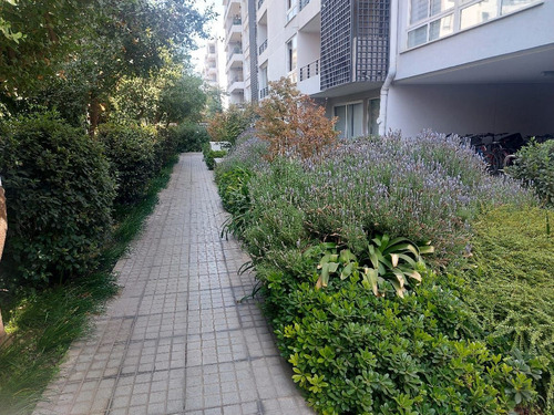 Departamento En Venta De 2 Dorm. En Ñuñoa