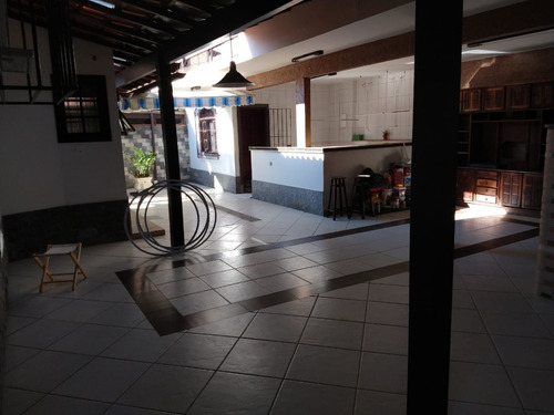 Imagem 18 de 20 de Casa Itaipuaçu, 6 Quartos, Piscina, Churrasqueira E Sauna. Próximo A Praia. 426