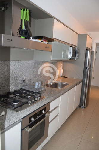 Apartamento En Mansa, 3 Dormitorios *- Ref: 4218