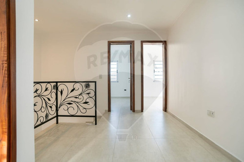 Casa En Venta En Arana