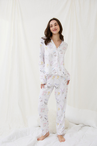 Pijama Con Camisa Manga Larga Y Pantalón Estampado Satén