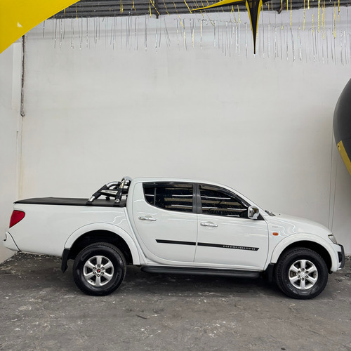 Mitsubishi L200 L200 TRITON HPE 3.2 CD TB INT.DIESEL MEC