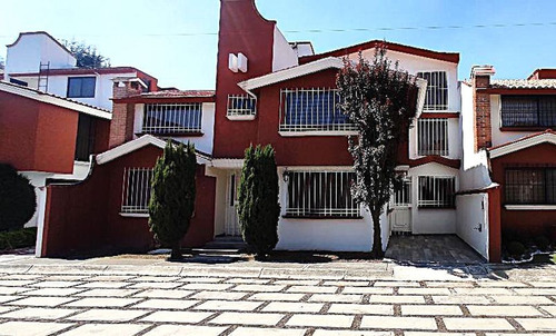 Casa En Venta En San Francisco Coaxusco, Metepec
