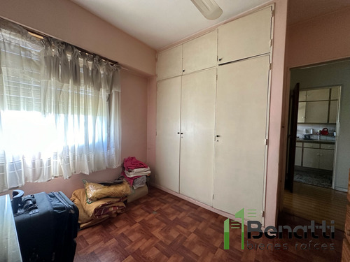 Departamento 3 Ambientes. Excelente Ubicacion