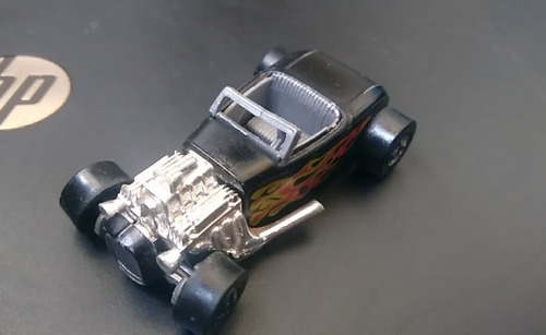 1975 Mattel Hong Kong Hot Wheels Roadster Flames 1/64