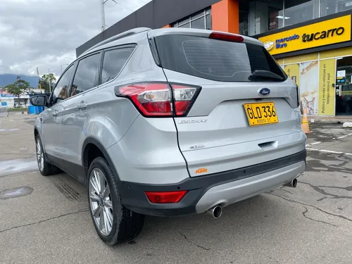 Ford Escape 2.0 titaum 4x2