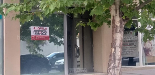 Oficina En Alquiler Ubicado En Neuquen Capital, Neuquén, Patagonia