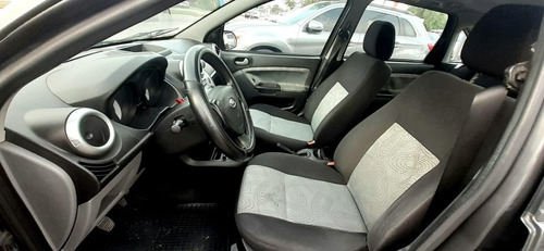Ford Fiesta Sedan Extra Full 2008