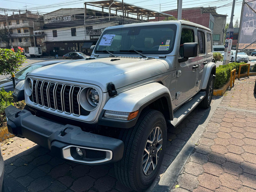 Jeep Wrangler Sahara 2024