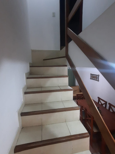 Triplex Amplio Y En Impecable Estado A La Venta Sin Expensas