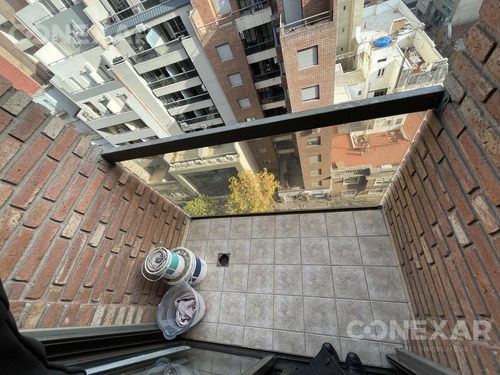 Imagen 14 de 14 de ººº Piso Alto Con 2 Balcones A Mts. De Yrigoyen ººº