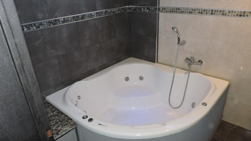 Imagen 9 de 15 de Casa De 5 Ambientes En Barrio Cerrado Los Troncos - Berazategui