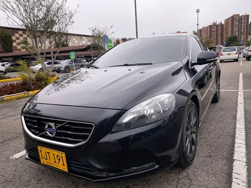 Volvo V40 1.4 T4 KINETIC AT