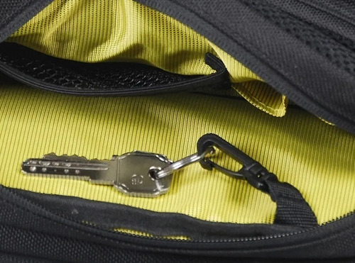 Imagen 4 de 4 de Bolsa De Cintura Shad Sl03 Textil Negra Para Moto