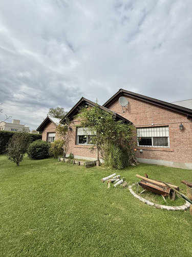 Casa En Venta 3 Dormitorios En Rosario- Fisherton