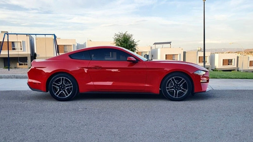 Imagen 2 de 13 de Ford Mustang 2.3 Coupe At