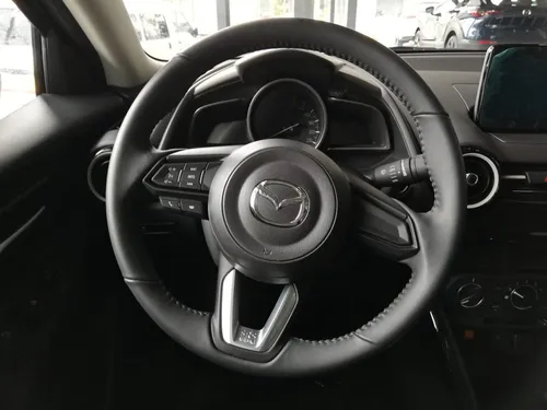 Mazda 2 Touring At Sedan/yr