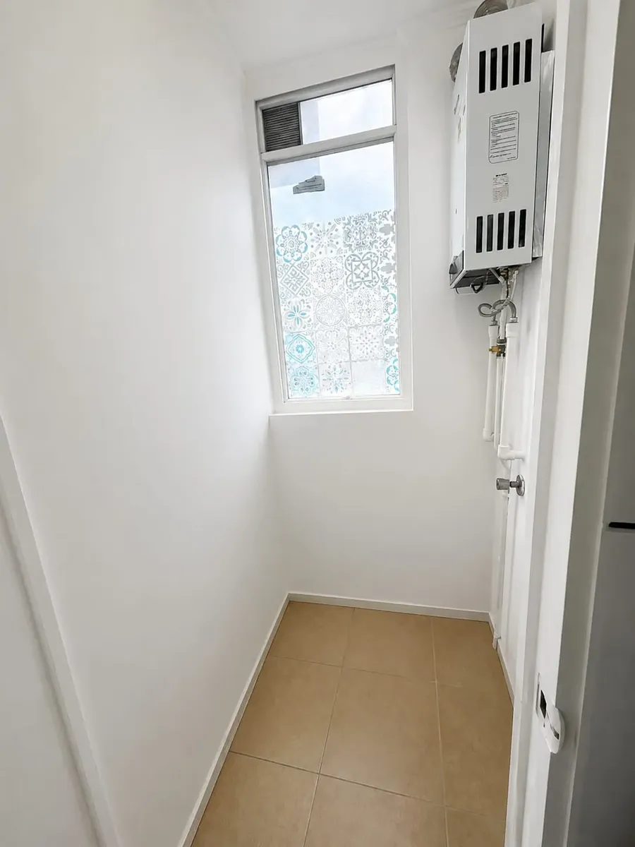 Imagen 3 de 8 de Arriendo Depto 3 Dorm, Balcón Y Logia, Gastos Com. Incluidos