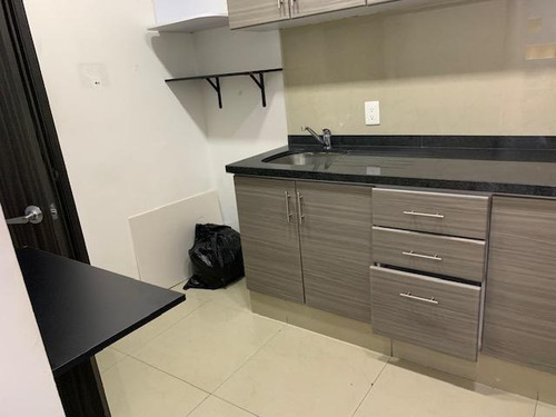 Polanco, 190m2, Divisiones En Cristal, 4 Privados, Sala De Juntas, Amplia Área Abierta De Trabajo, 3 Lugares De Estacionamiento, Vigilancia 24 Horas. Muy Cerca Del Metro Polanco