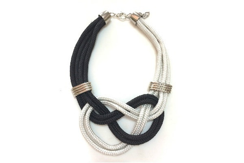 Colar De Corda Suzi Branco E Preto