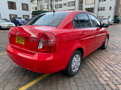 Hyundai Accent Vision