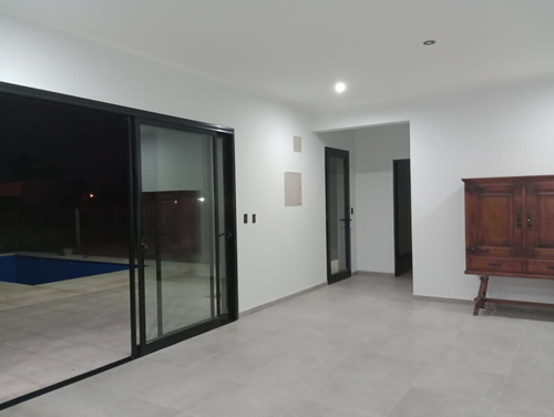 Imagen 4 de 25 de Quincho Con Piscina En Venta, Las Calandrias