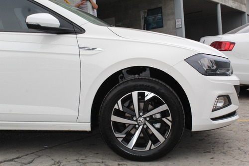 Imagen 3 de 10 de Volkswagen Virtus 2022 Comfortline Blanco