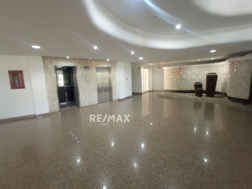 Imagen 5 de 20 de Apartamento Con Vista Al Mar En Urbanización Costa Azul, Isla De Margarita