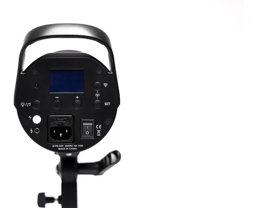 Kit Flash Jinbei 300w + Softbox 60x90cm + Trípode 2m Click